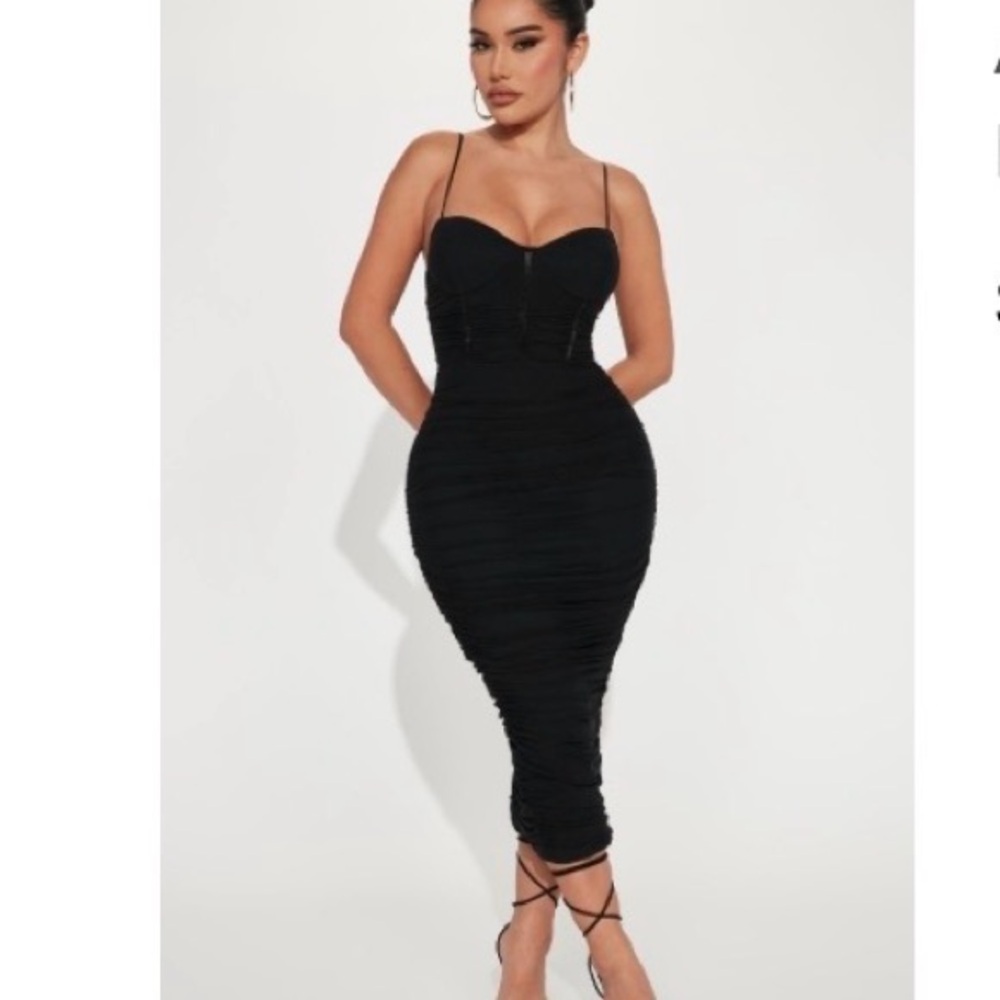 Fashion Nova Black Ruched Midi Dress